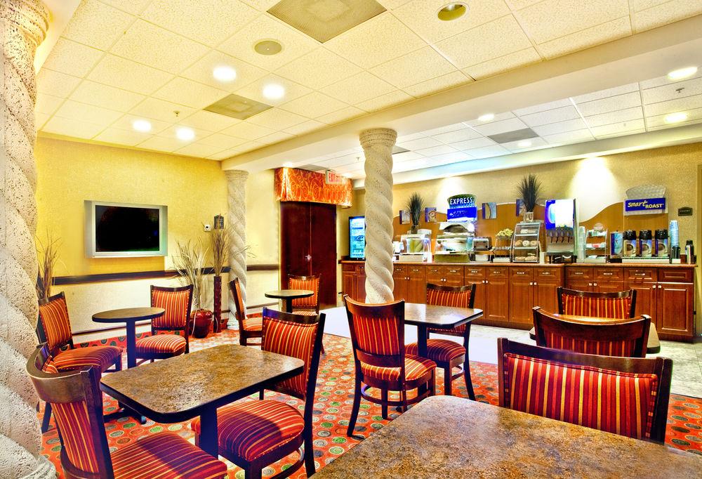 Holiday Inn Express Hotel & Suites Clewiston, An Ihg Hotel Екстер'єр фото