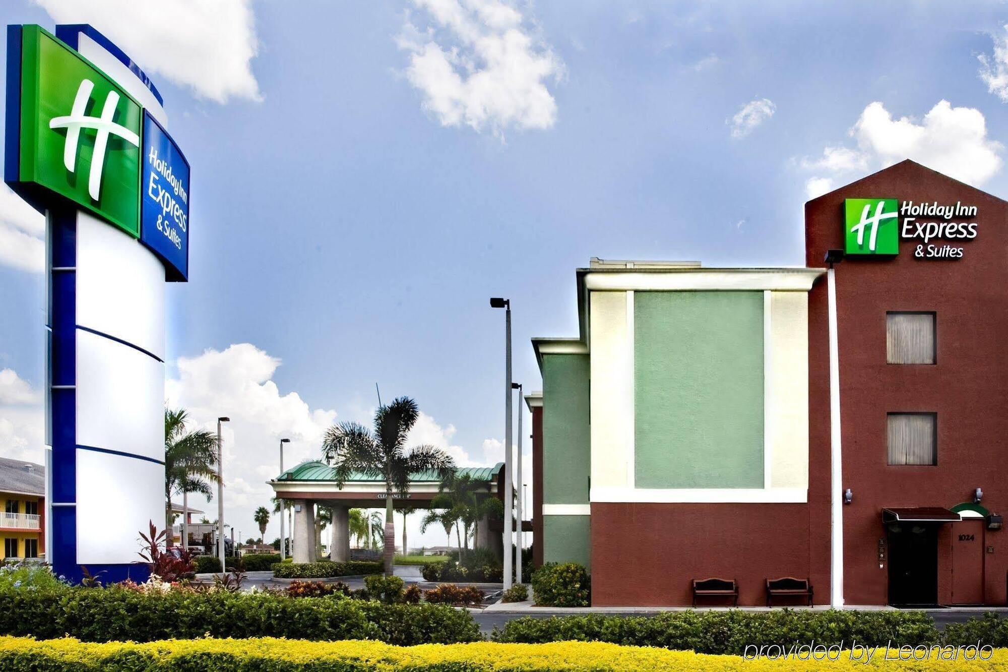 Holiday Inn Express Hotel & Suites Clewiston, An Ihg Hotel Екстер'єр фото